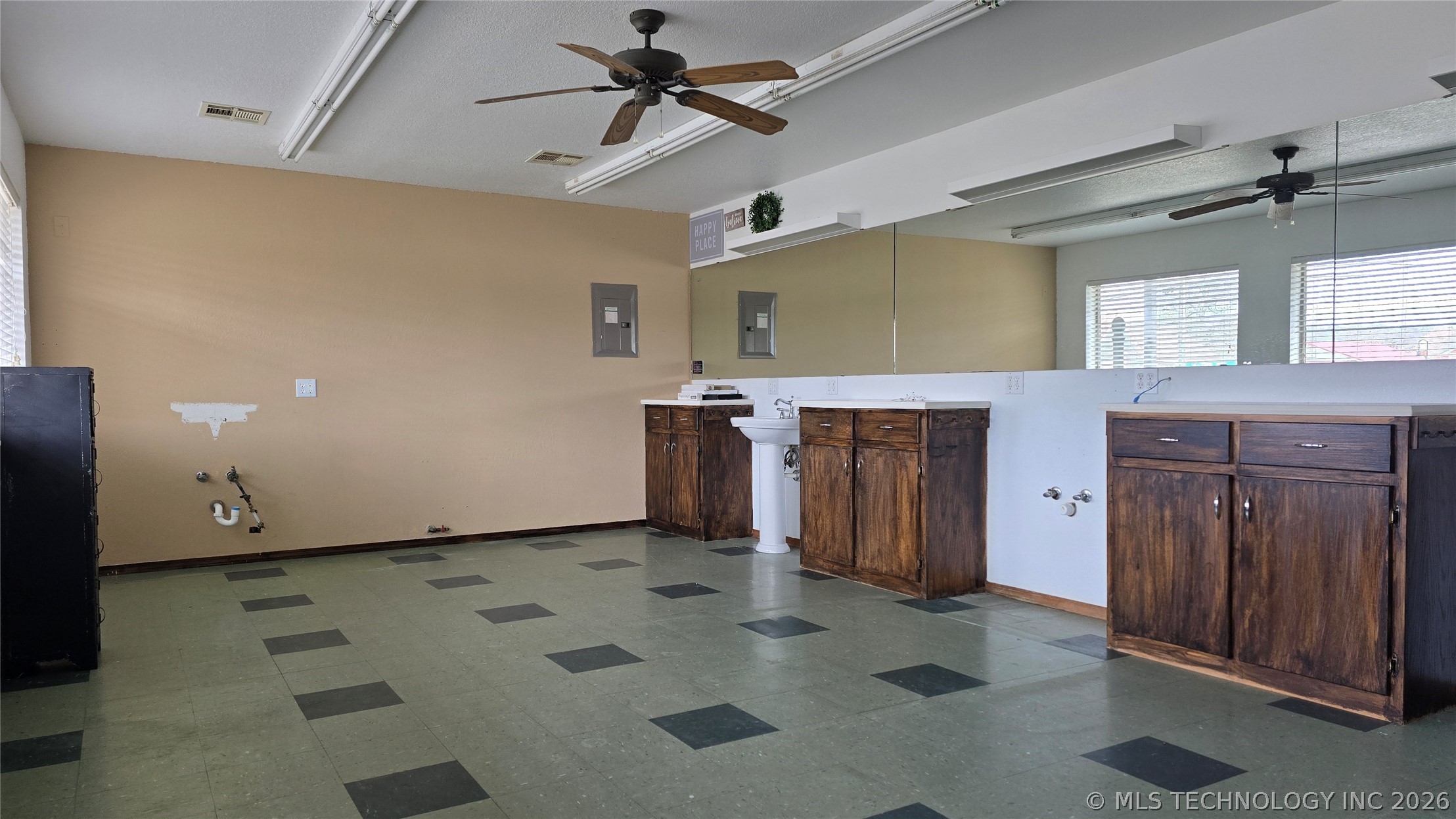300 S Front Street Eufaula OK 74432
