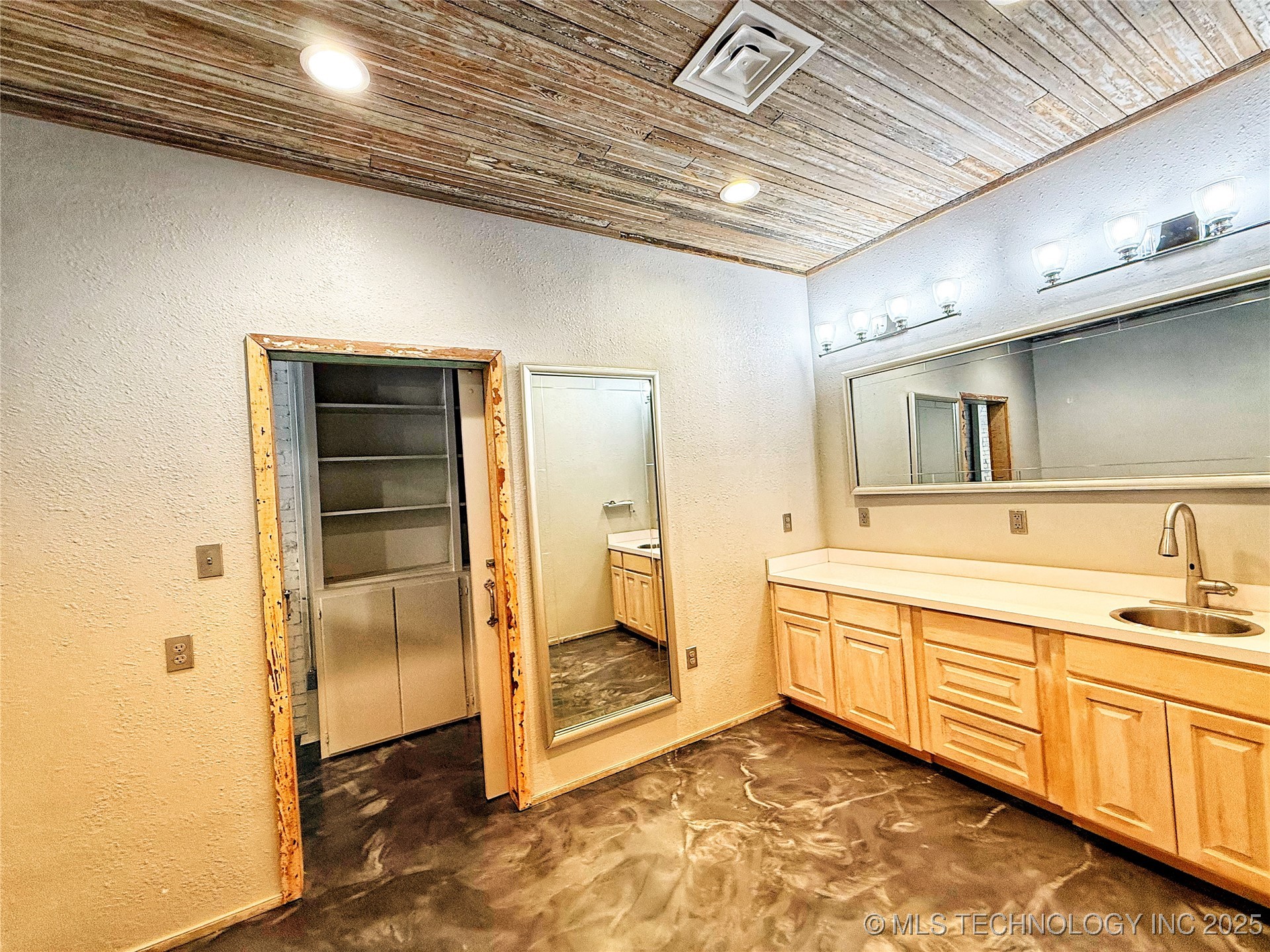 114 N Main Street Coalgate OK 74538