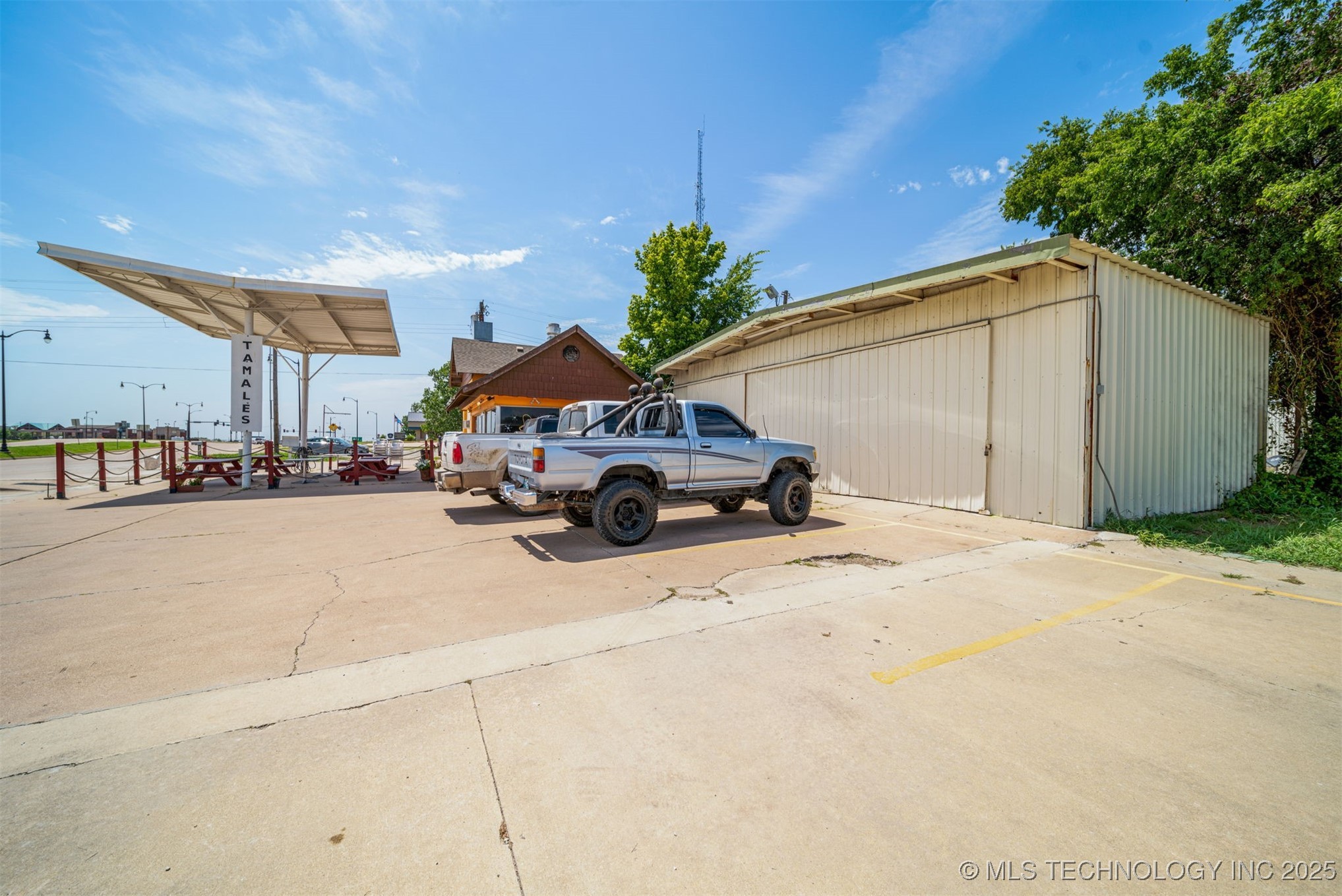 1028 W Main Ada OK 74820