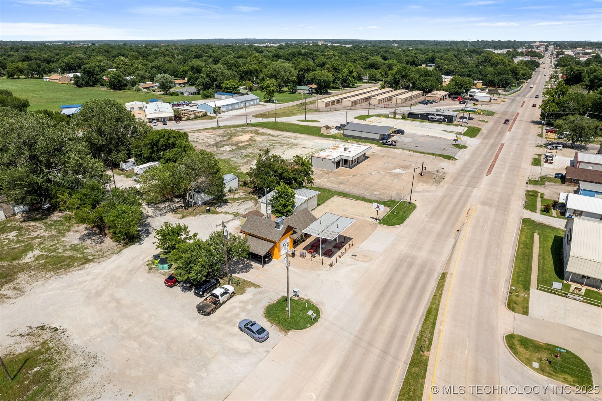 1028 W Main Ada OK 74820