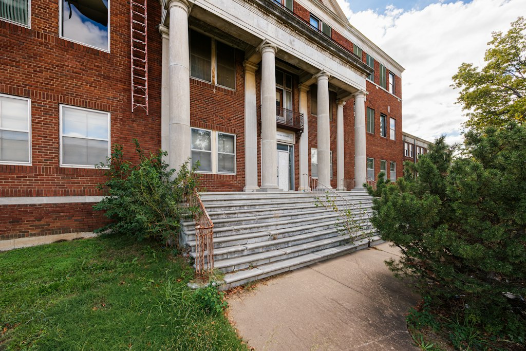 220 N Virginia Avenue Bartlesville OK 74003