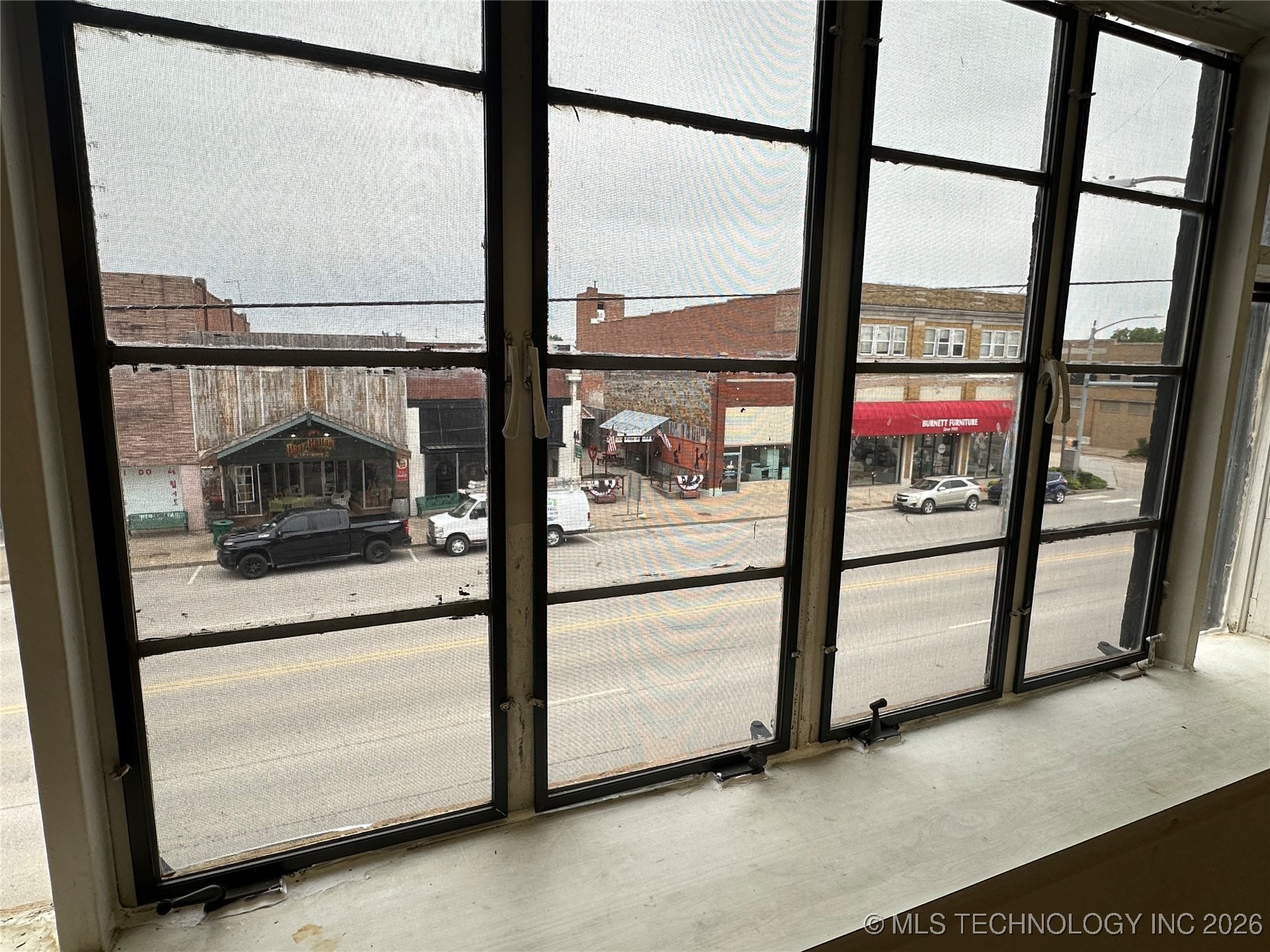 414 W Main Street Henryetta OK 74437