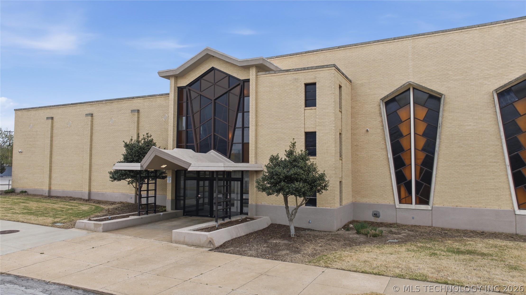 1915 E 3rd Street Tulsa OK 74104