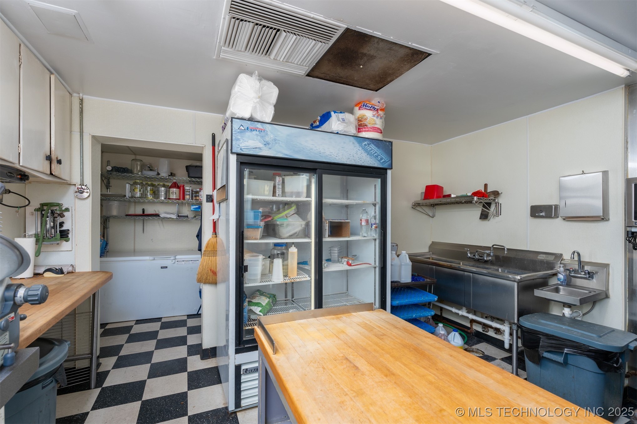 200 N Broadway Street Cleveland OK 74020