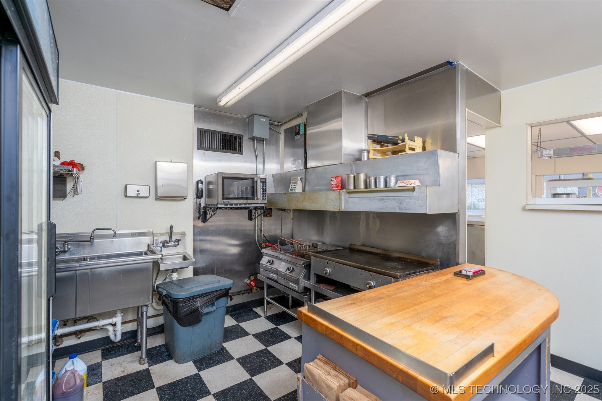 200 N Broadway Street Cleveland OK 74020