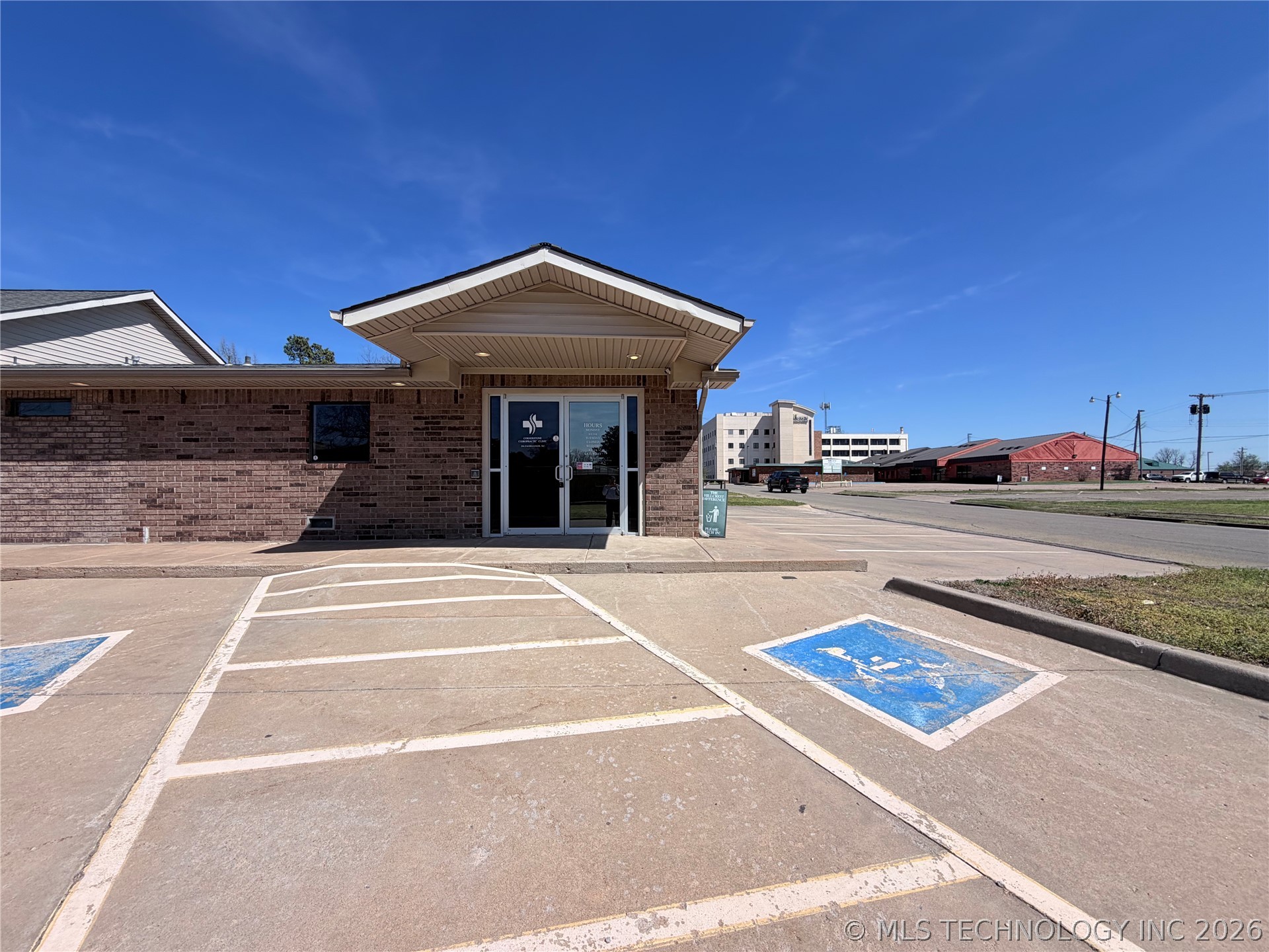 1002 E Cherry Street Cushing OK 74023
