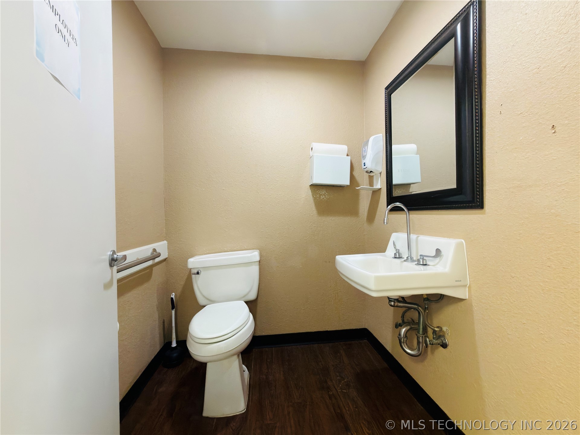 1002 E Cherry Street Cushing OK 74023