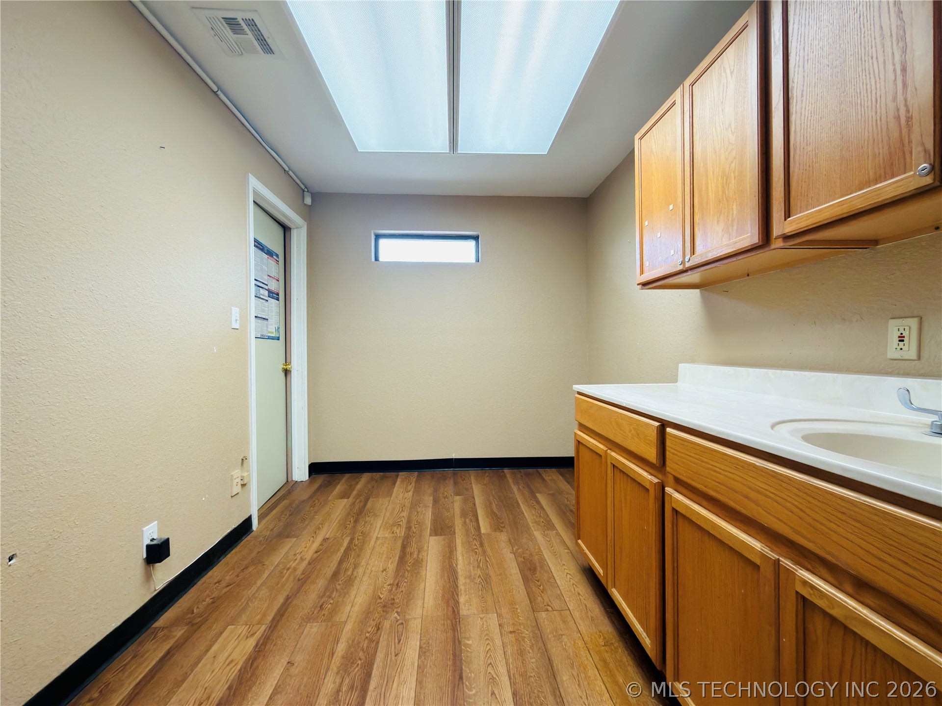 1002 E Cherry Street Cushing OK 74023
