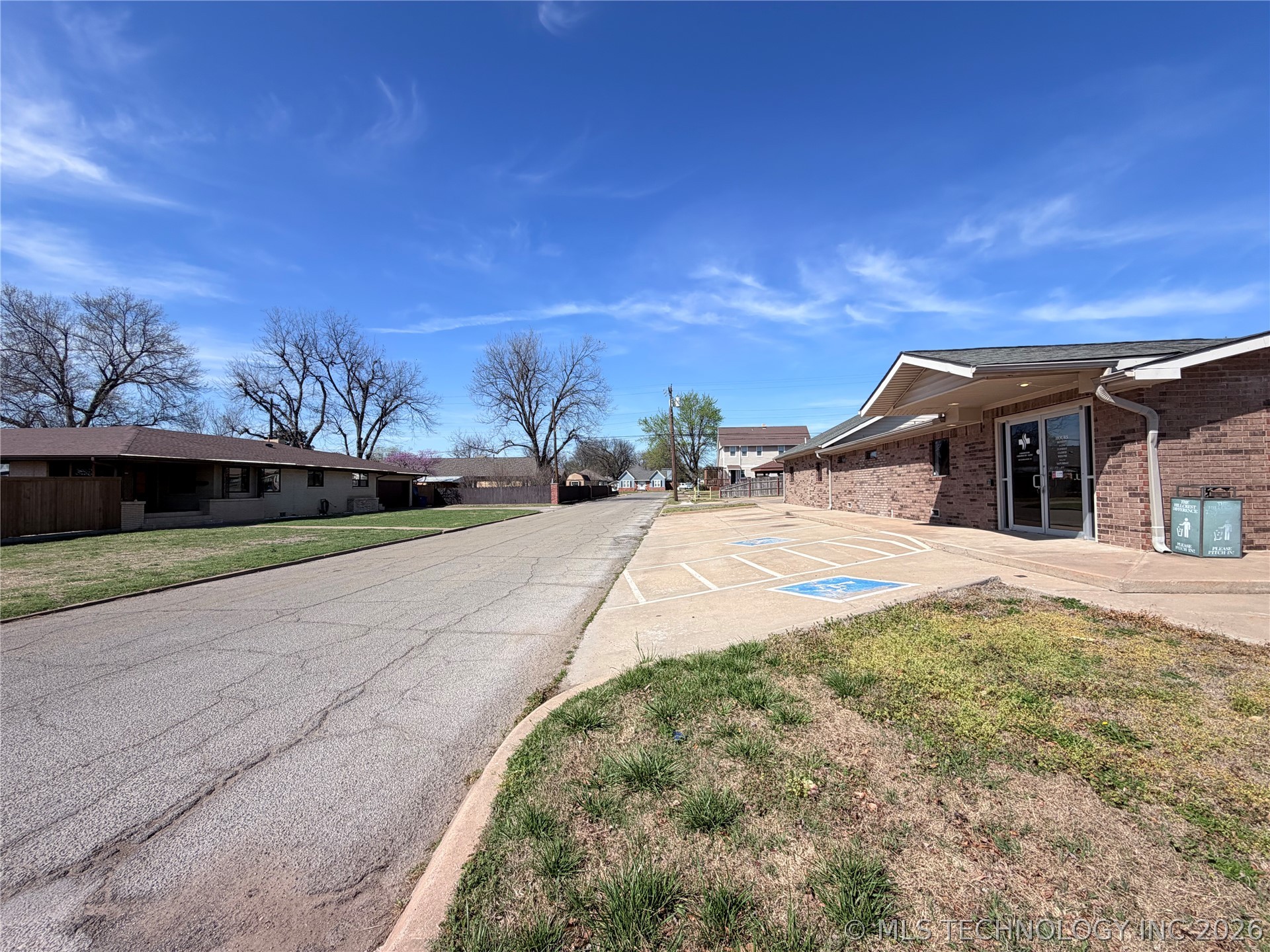 1002 E Cherry Street Cushing OK 74023