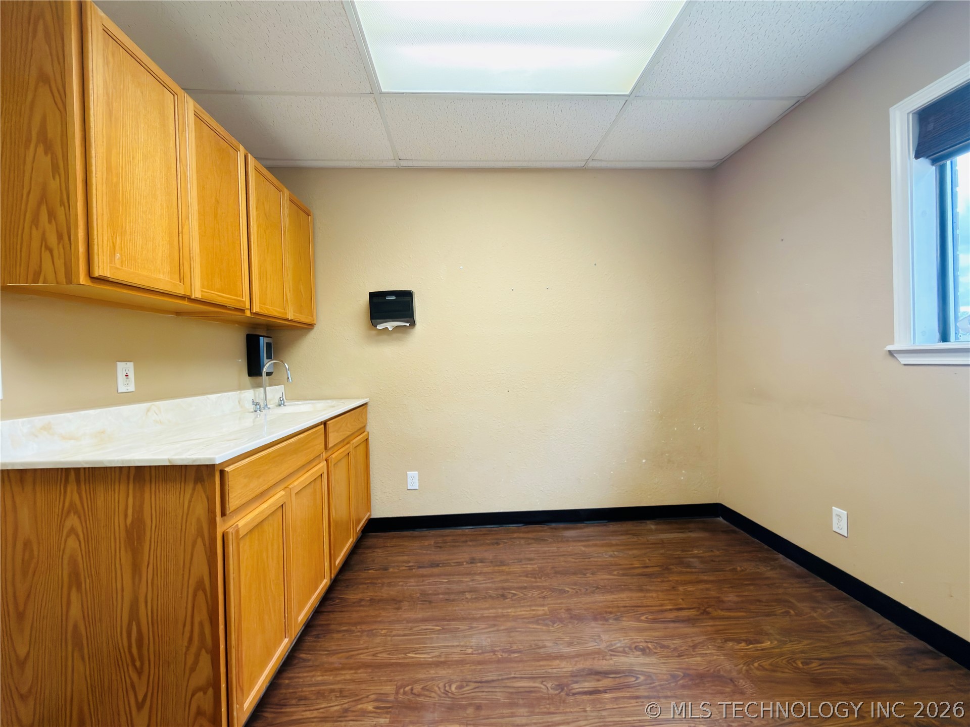 1002 E Cherry Street Cushing OK 74023