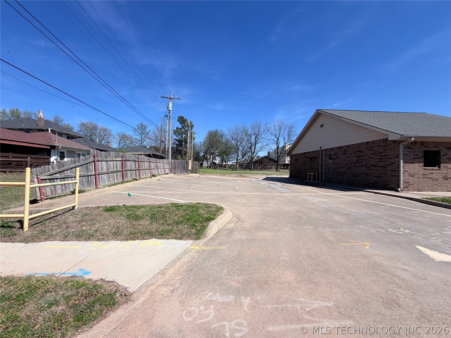 1002 E Cherry Street Cushing OK 74023