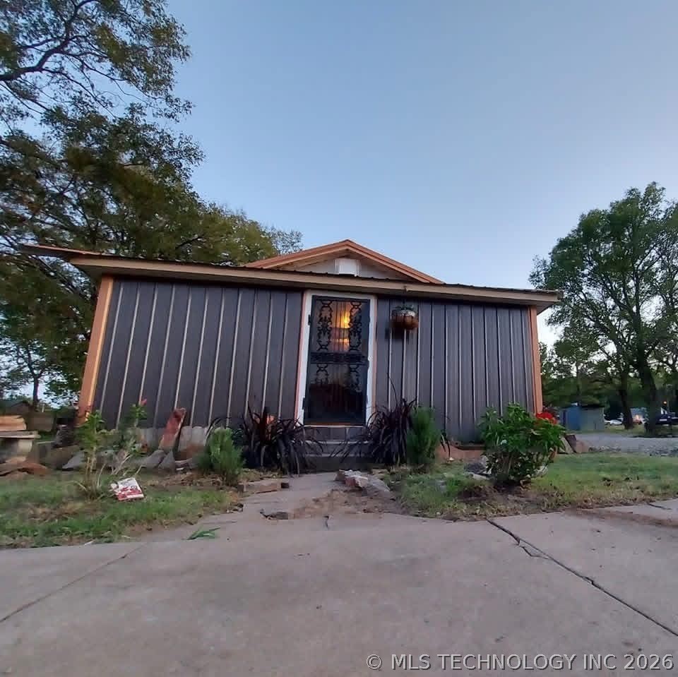 518 W 1st Street Hominy OK 74035