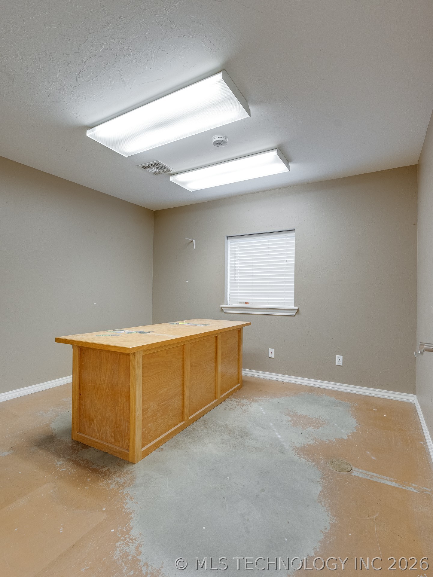 122 N Hickory Street Roff OK 74865