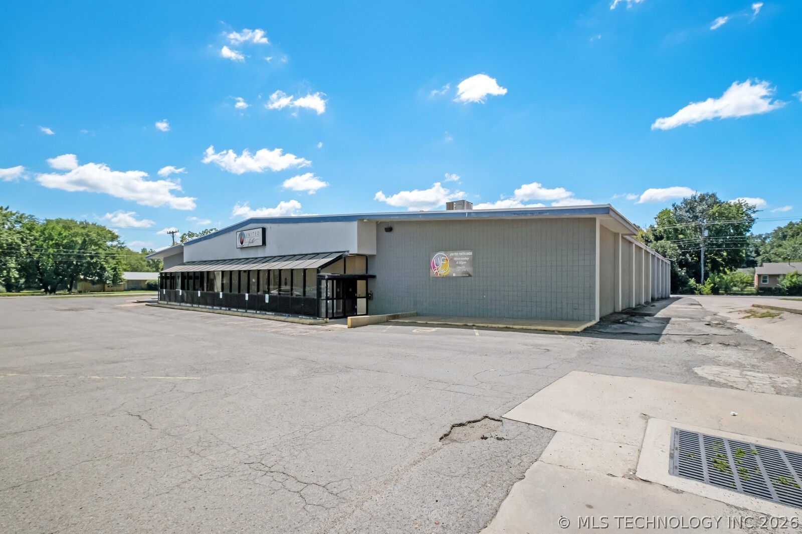 814 E Cherokee Avenue Sallisaw OK 74955