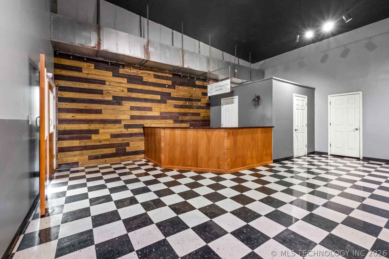 814 E Cherokee Avenue Sallisaw OK 74955