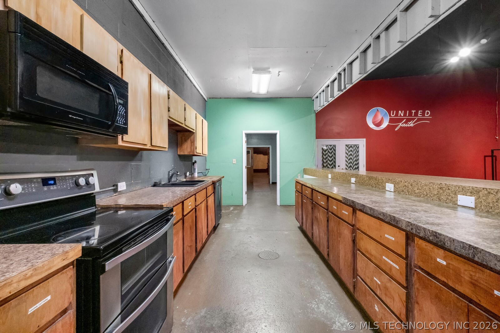 814 E Cherokee Avenue Sallisaw OK 74955