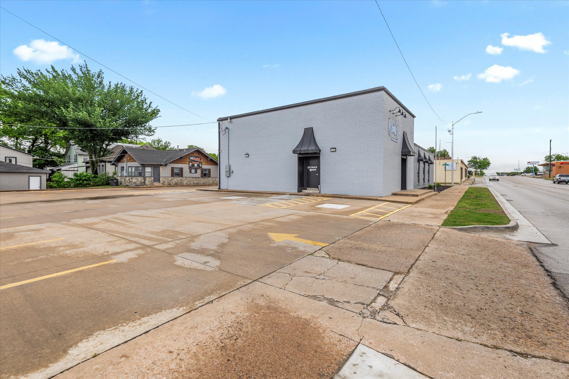 622 SE Frank Phillips Boulevard Bartlesville OK 74003