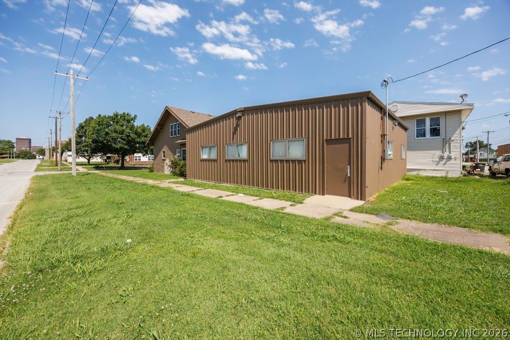 218 S Creek Avenue Bartlesville OK 74003