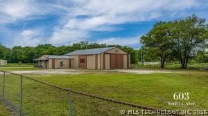 603 1st SW Afton OK 74354