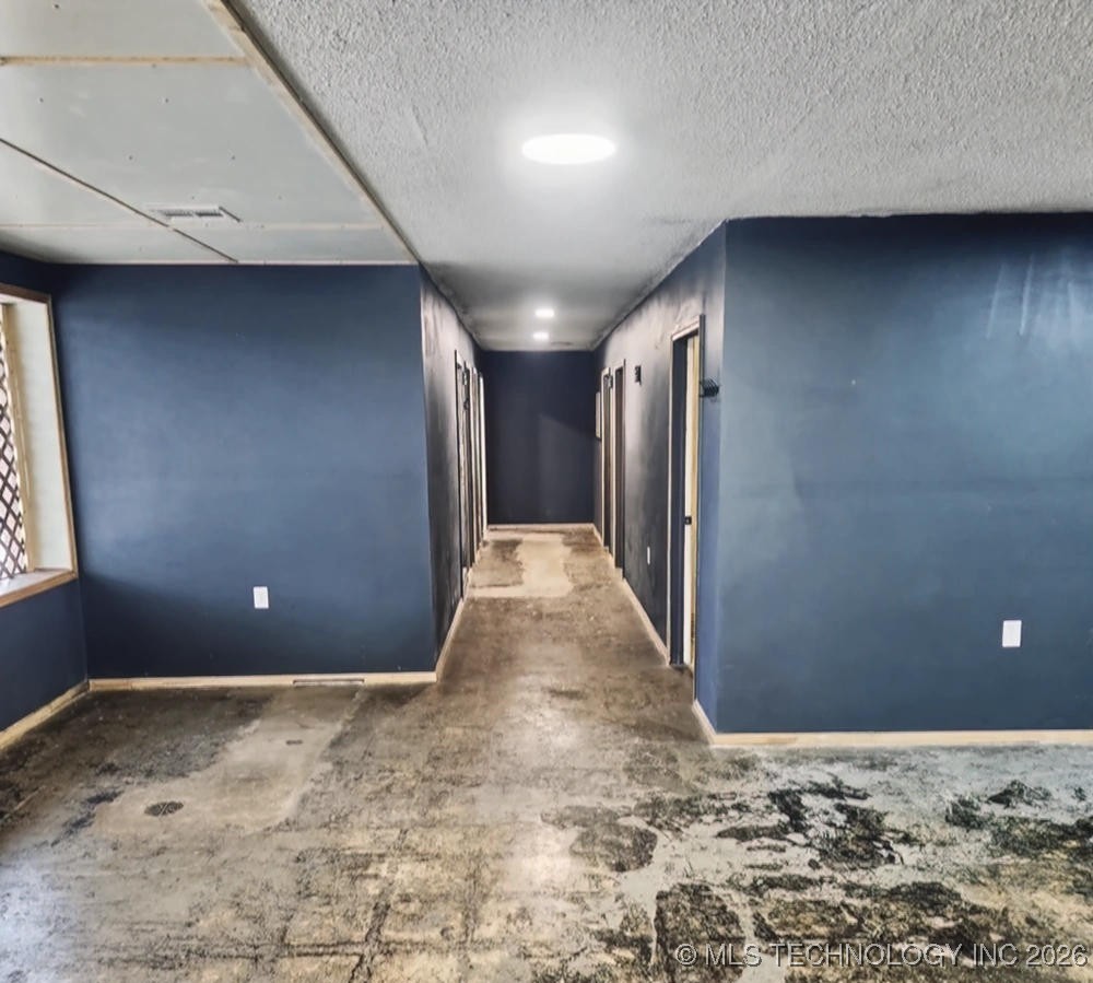 918 W Main Street Hulbert OK 74441