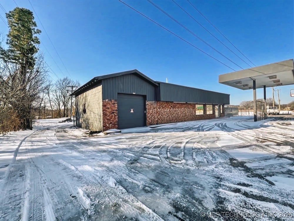 918 W Main Street Hulbert OK 74441