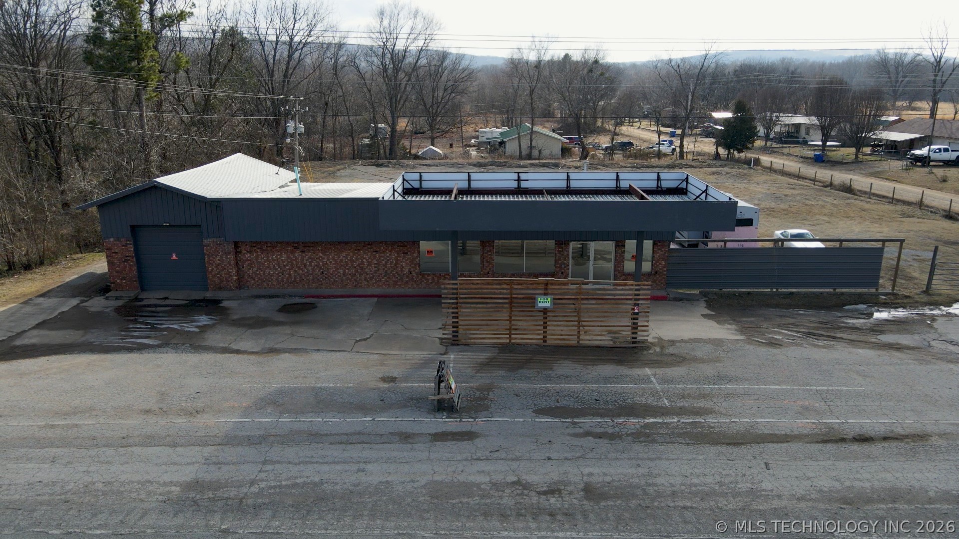 918 W Main Street Hulbert OK 74441