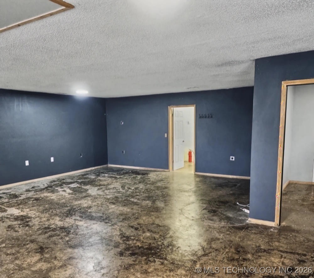 918 W Main Street Hulbert OK 74441