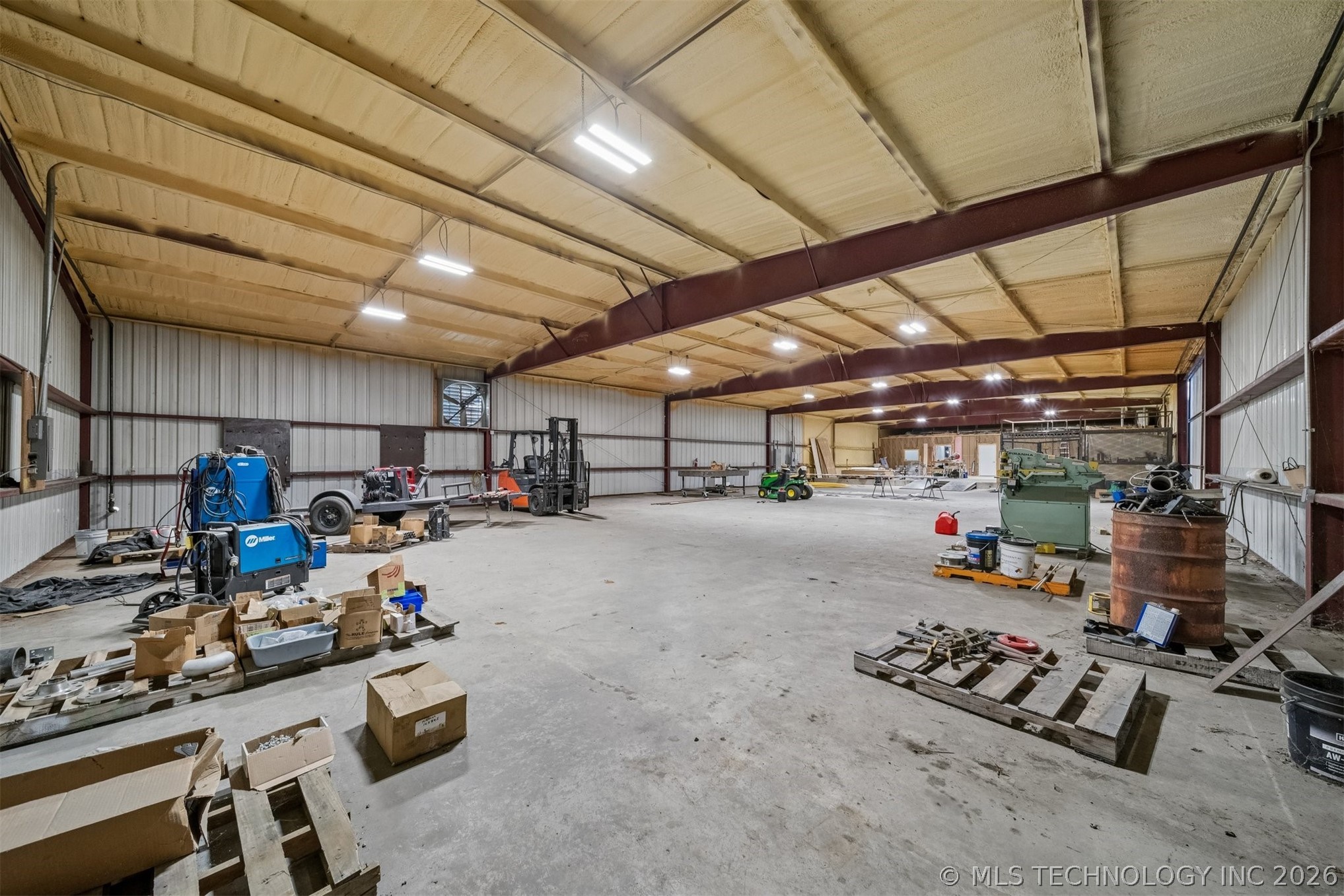 1422 E Fairview Street Nowata OK 74048