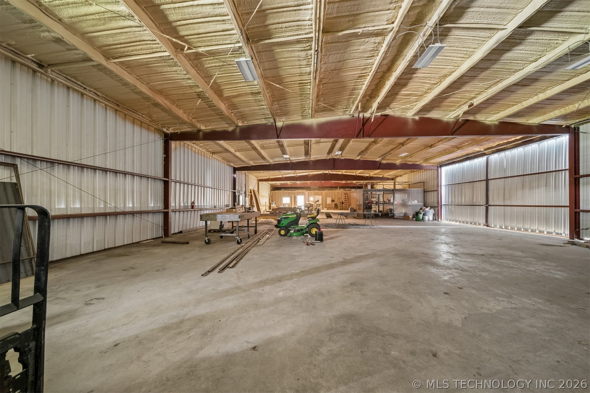 1422 E Fairview Street Nowata OK 74048