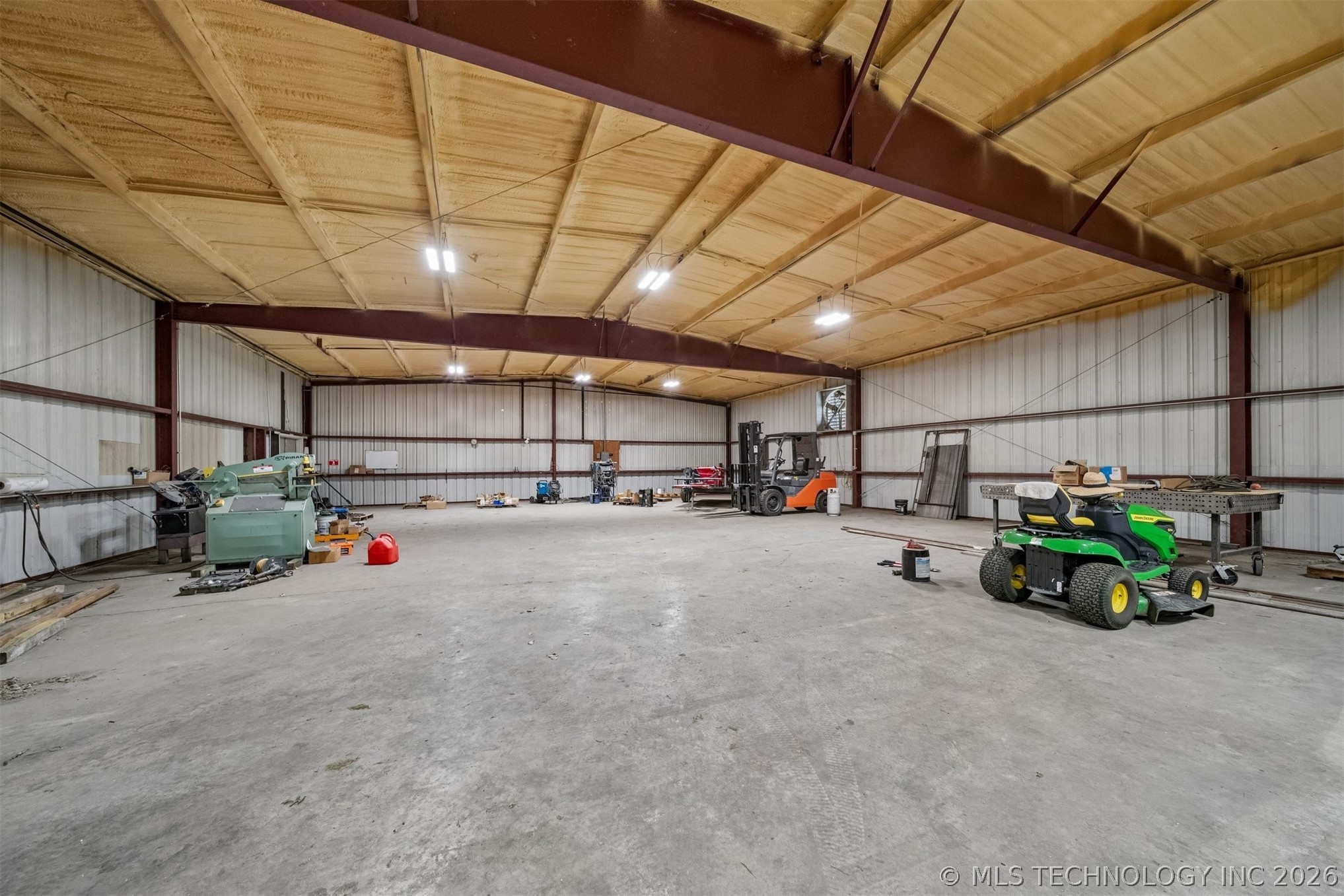 1422 E Fairview Street Nowata OK 74048