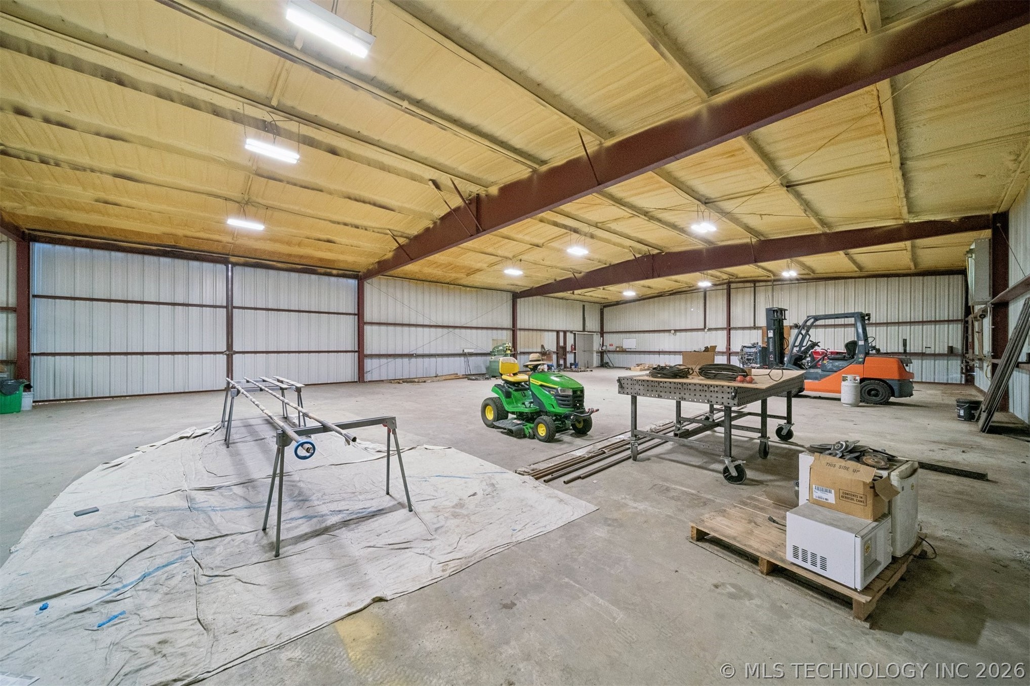 1422 E Fairview Street Nowata OK 74048