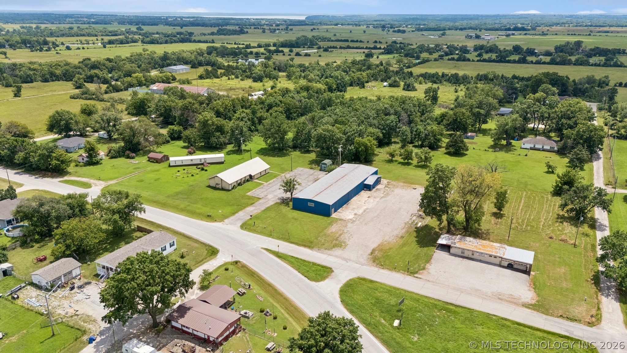 1422 E Fairview Street Nowata OK 74048