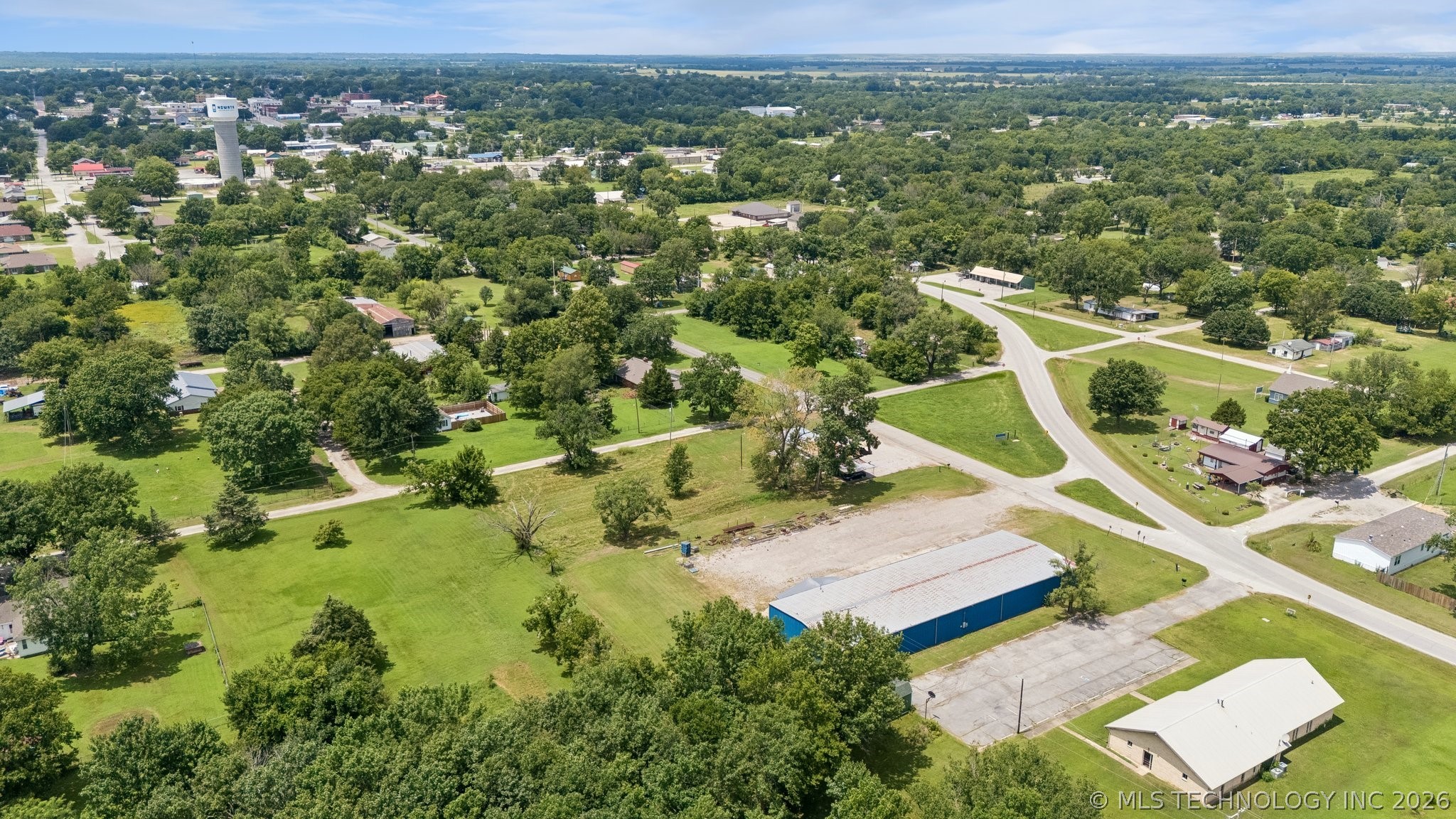1422 E Fairview Street Nowata OK 74048