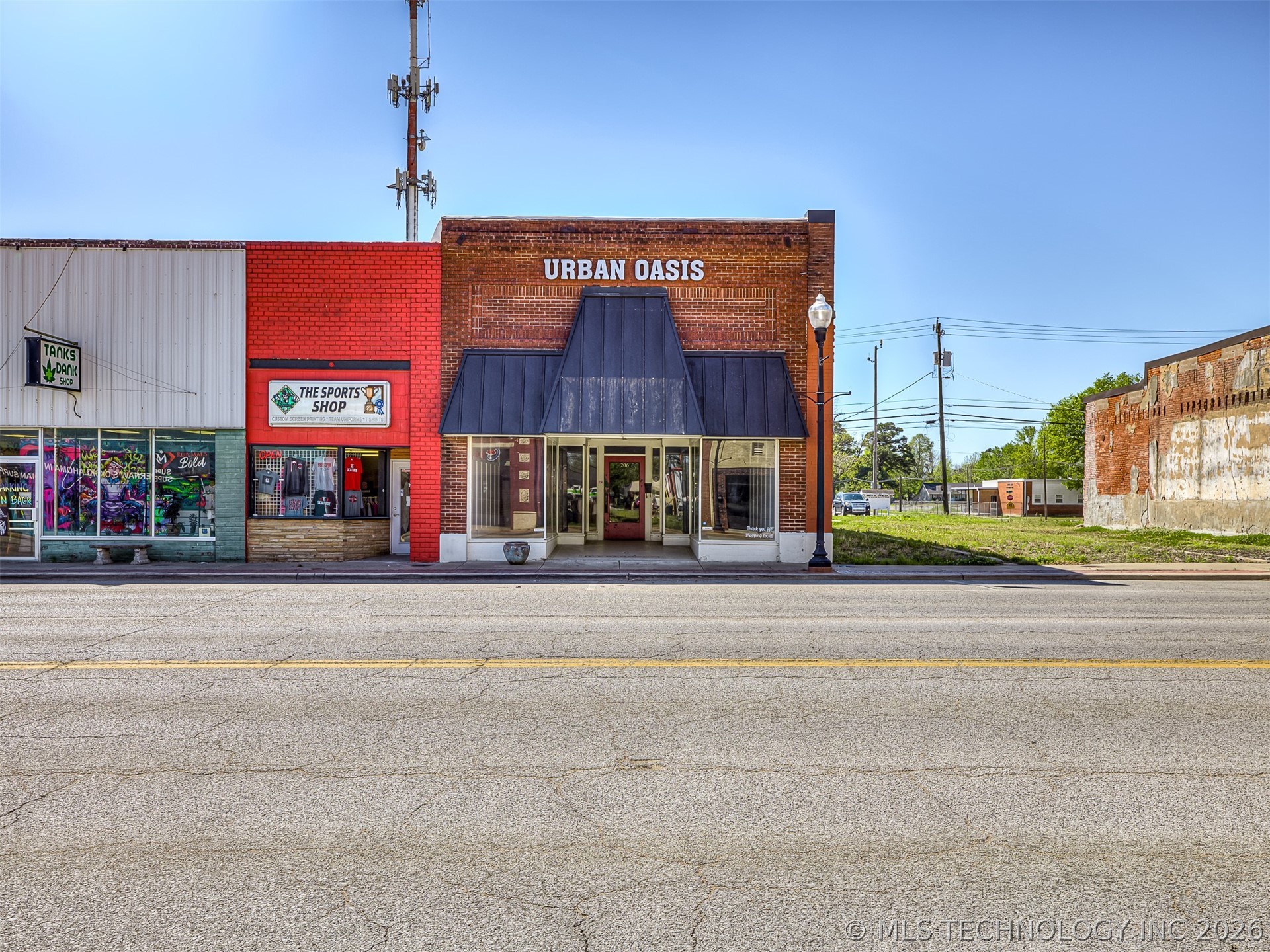206 E Rogers Boulevard Skiatook OK 74070