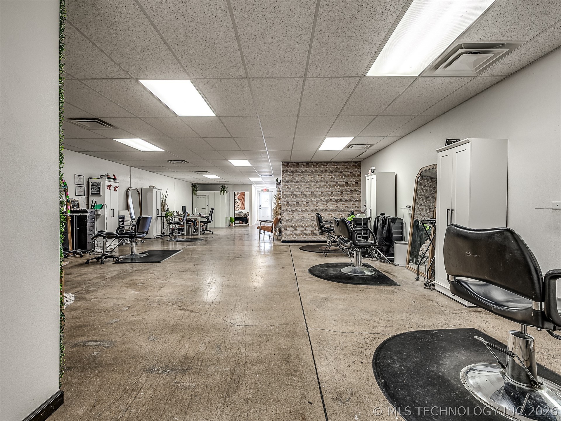 206 E Rogers Boulevard Skiatook OK 74070
