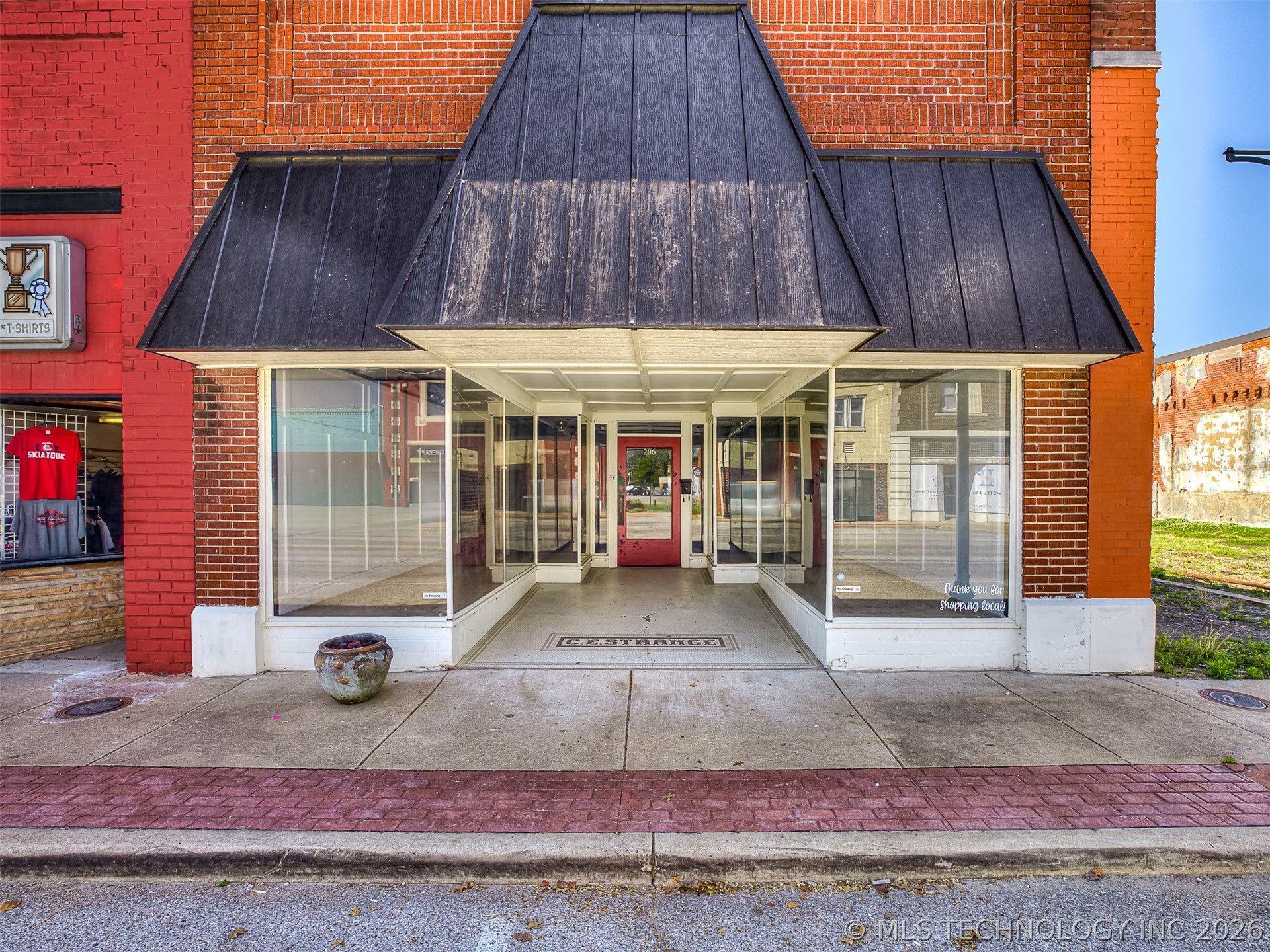 206 E Rogers Boulevard Skiatook OK 74070