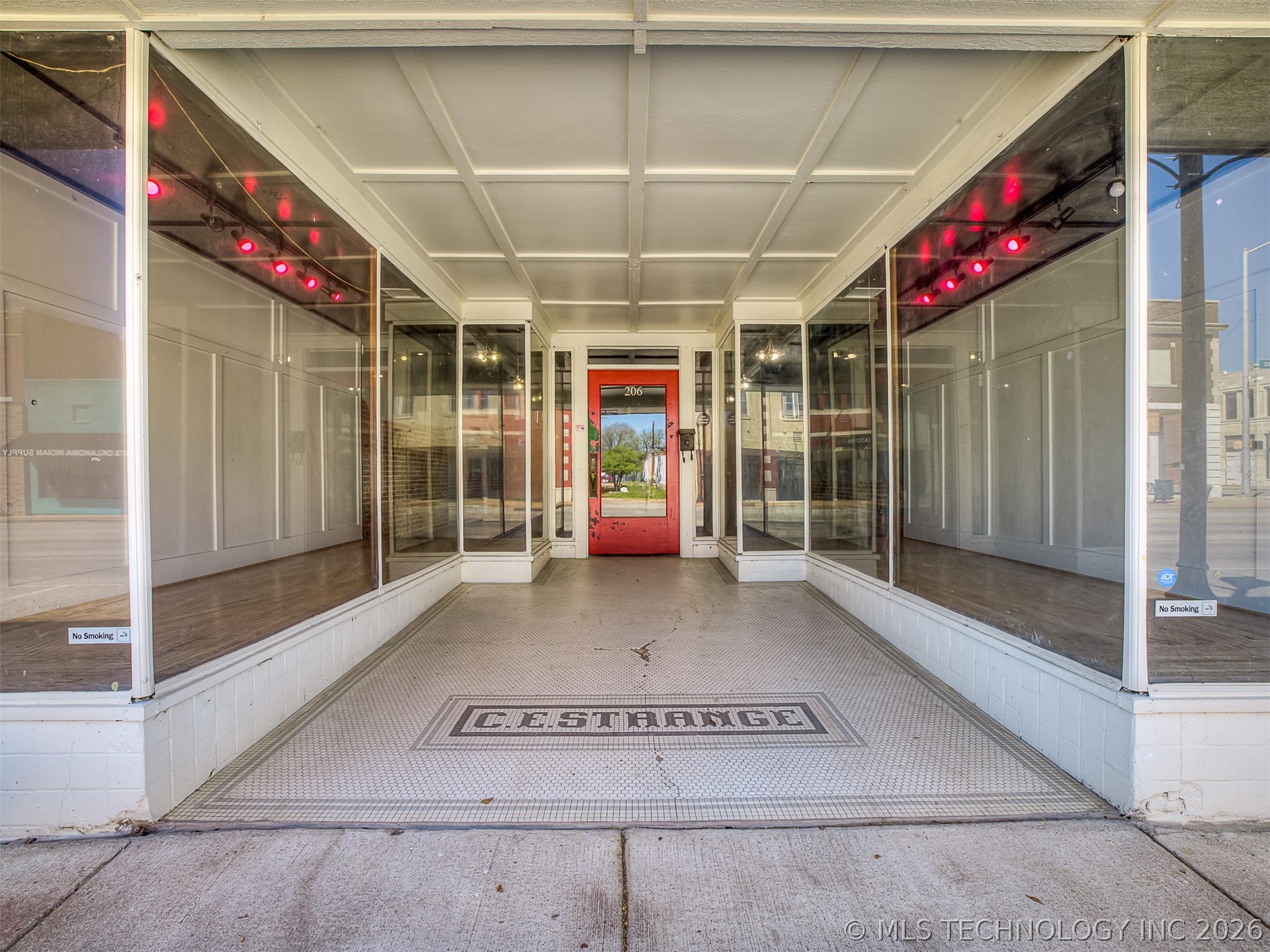 206 E Rogers Boulevard Skiatook OK 74070