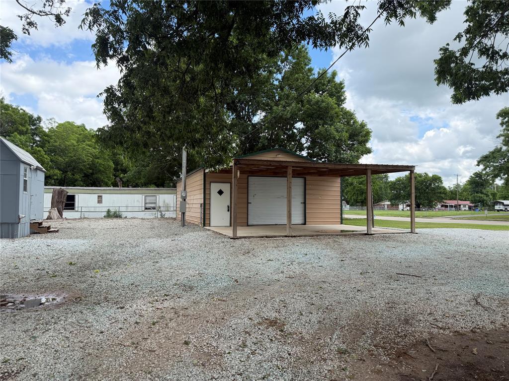 306 E Gentry Checotah OK 74426
