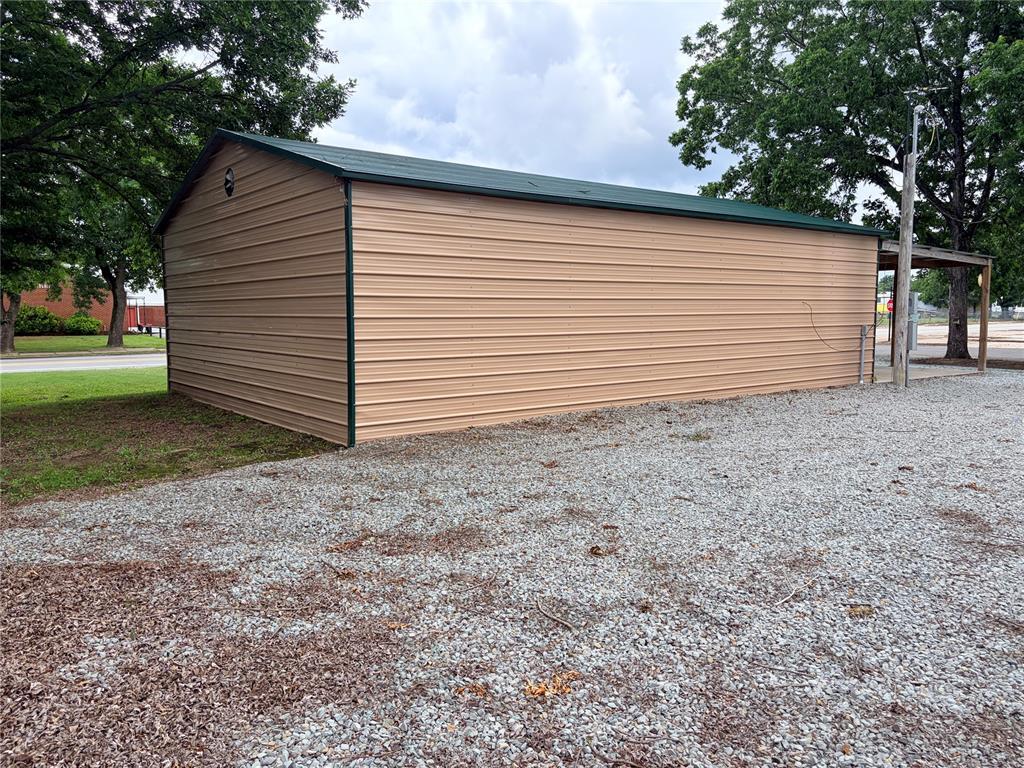 306 E Gentry Checotah OK 74426