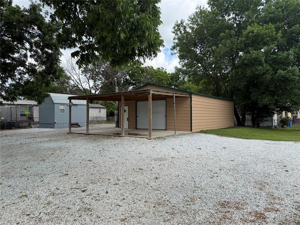 306 E Gentry Checotah OK 74426