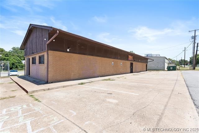 551 N 28th Avenue W Tulsa OK 74106