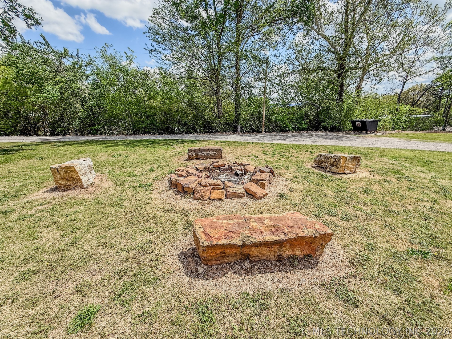 3184 Highway 51 Hulbert OK 74441
