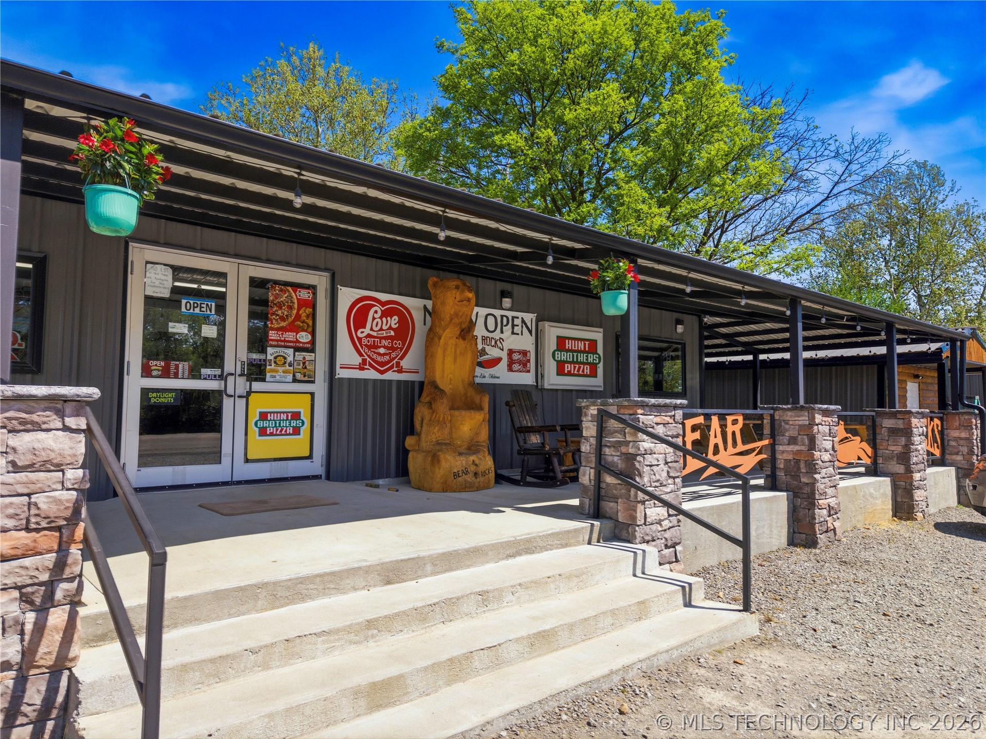 3184 Highway 51 Hulbert OK 74441