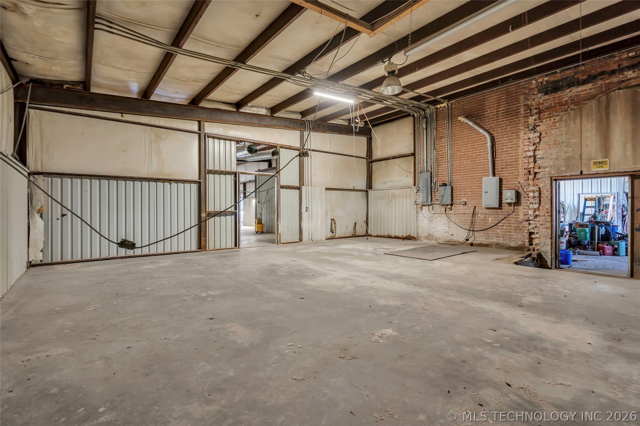 121 Davis Wilson OK 73463