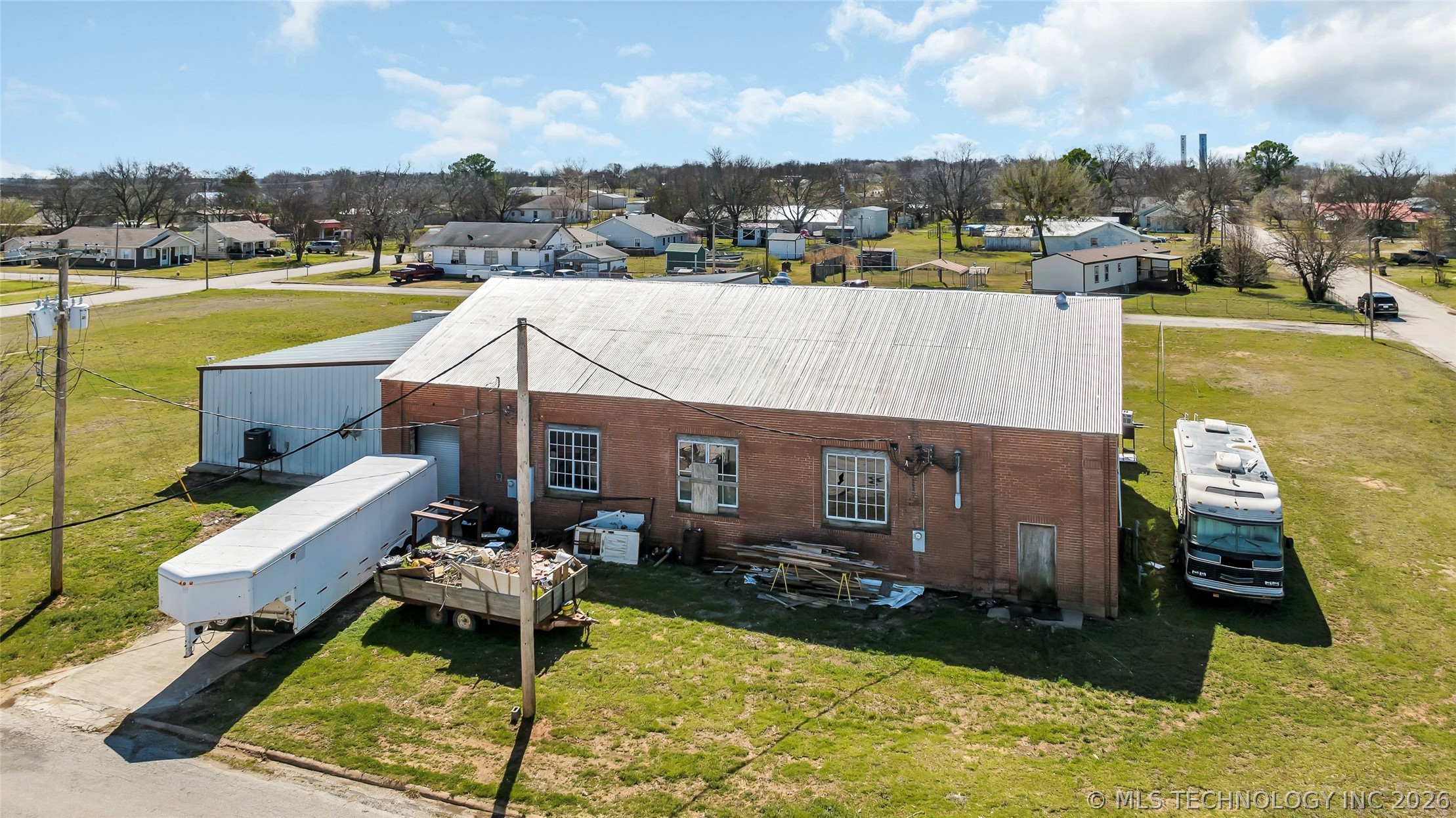 121 Davis Wilson OK 73463