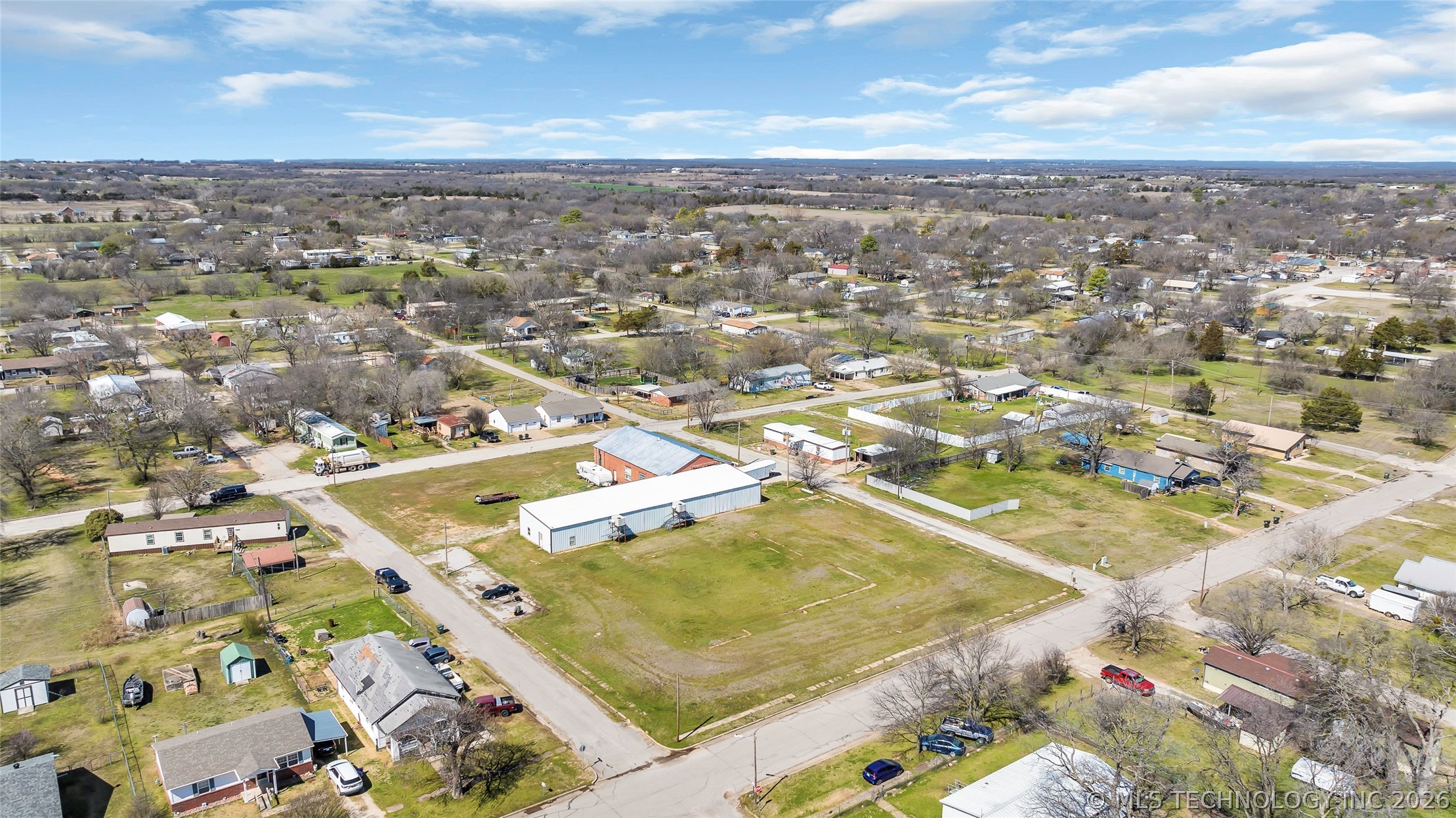 121 Davis Wilson OK 73463