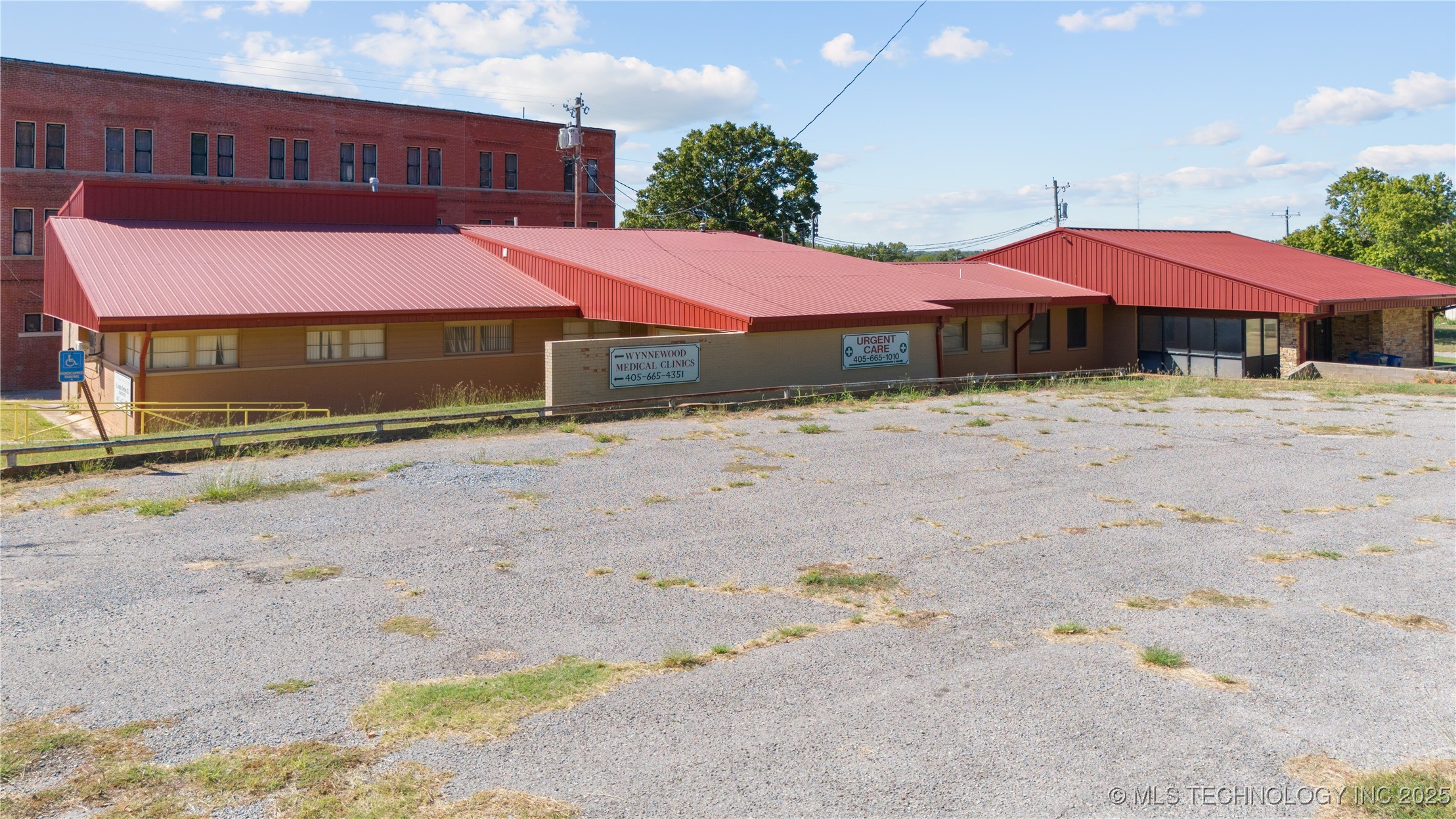 116 E Robert S Kerr Boulevard Wynnewood OK 73098