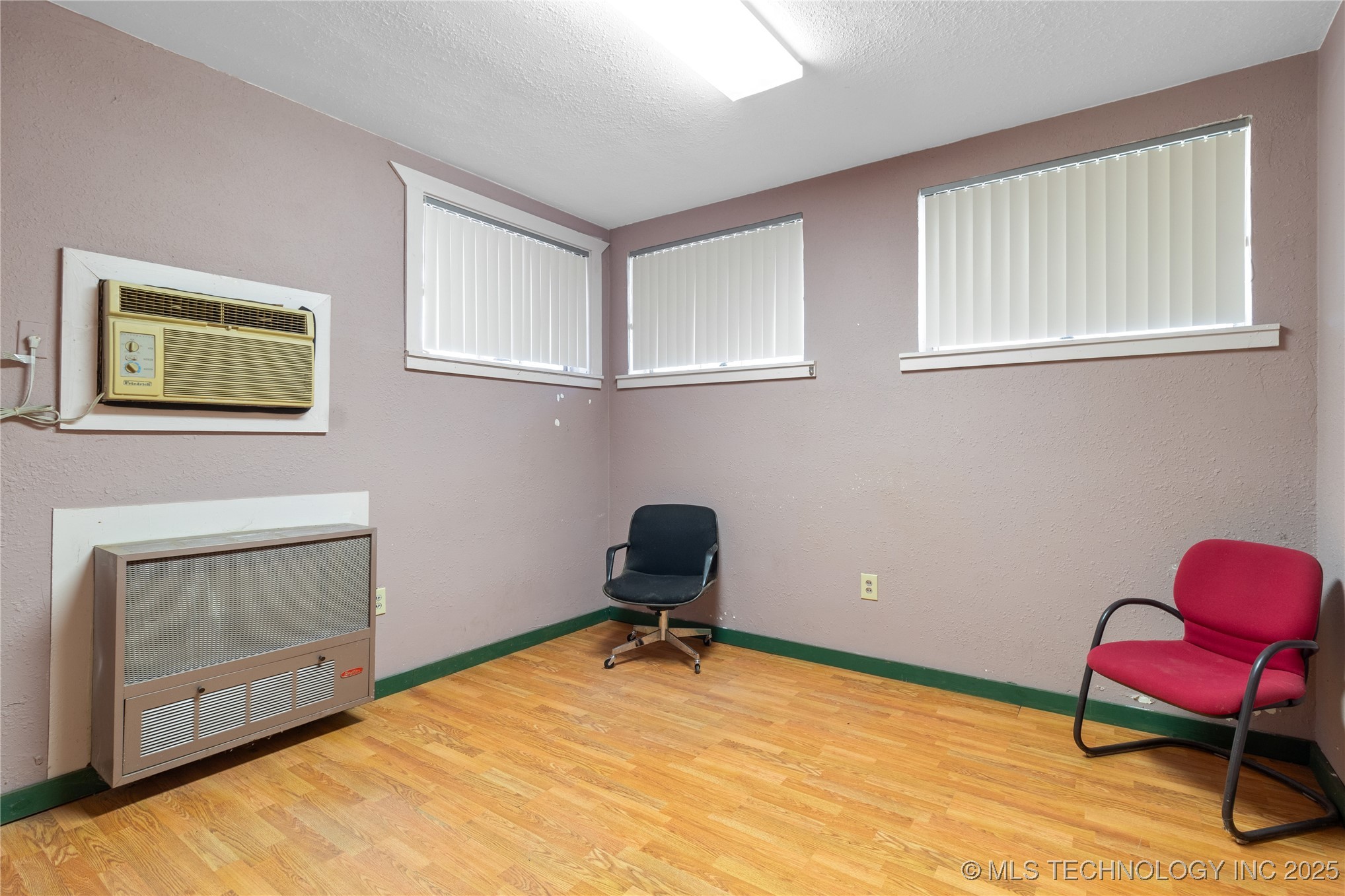 116 E Robert S Kerr Boulevard Wynnewood OK 73098