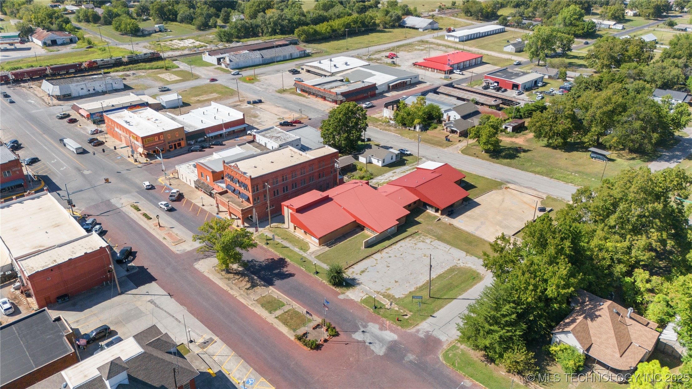 116 E Robert S Kerr Boulevard Wynnewood OK 73098