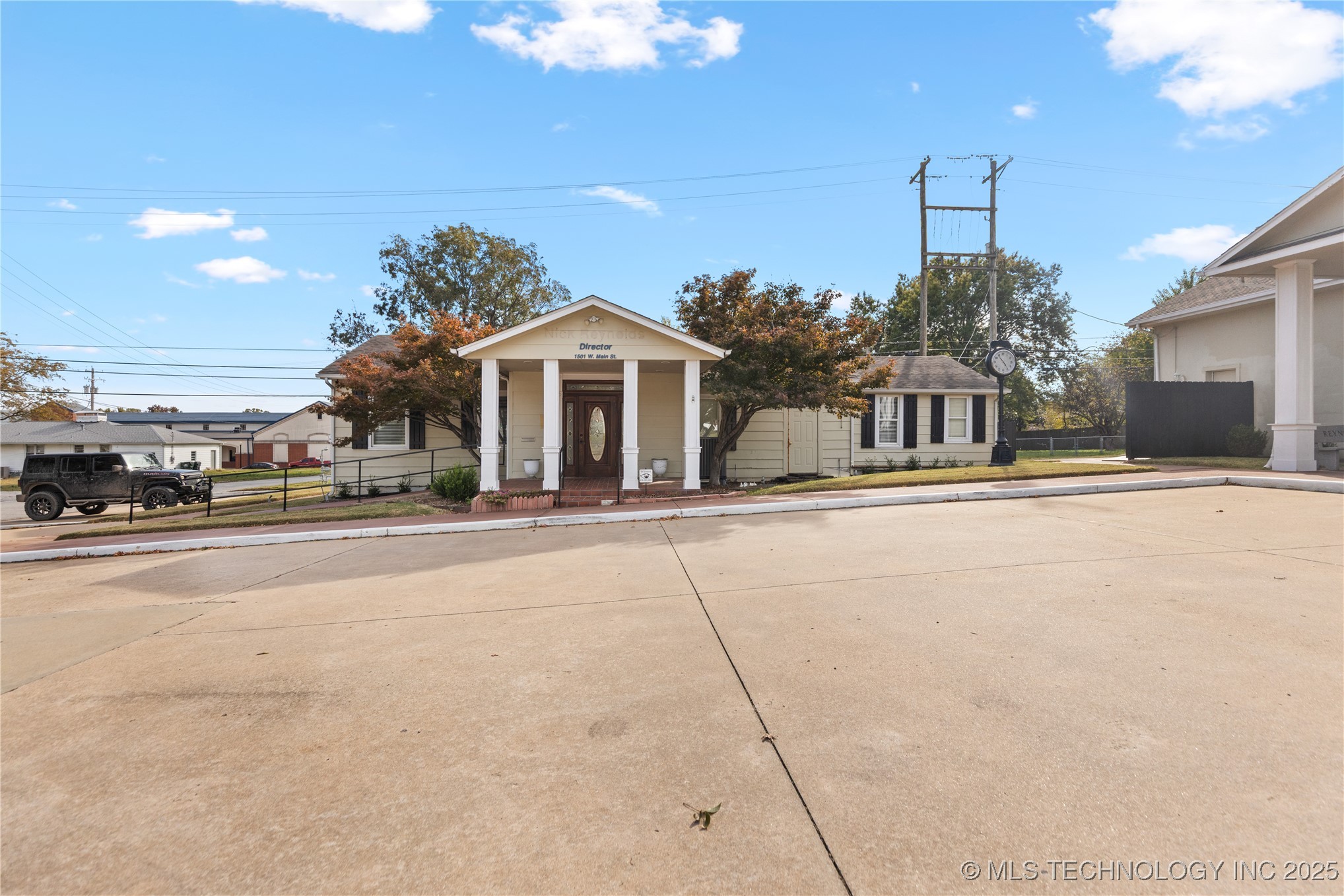 1501 W Main Street Collinsville OK 74021